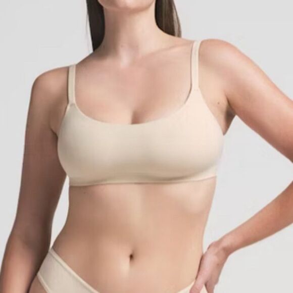 SKIMS NWT Stretch Adjustable Straps Seamless Beige Fits Everybody Bralette XS - Picture 2 of 7